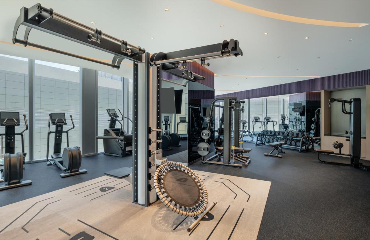 W Macau - Studio City Exterior photo The gym at the hotel