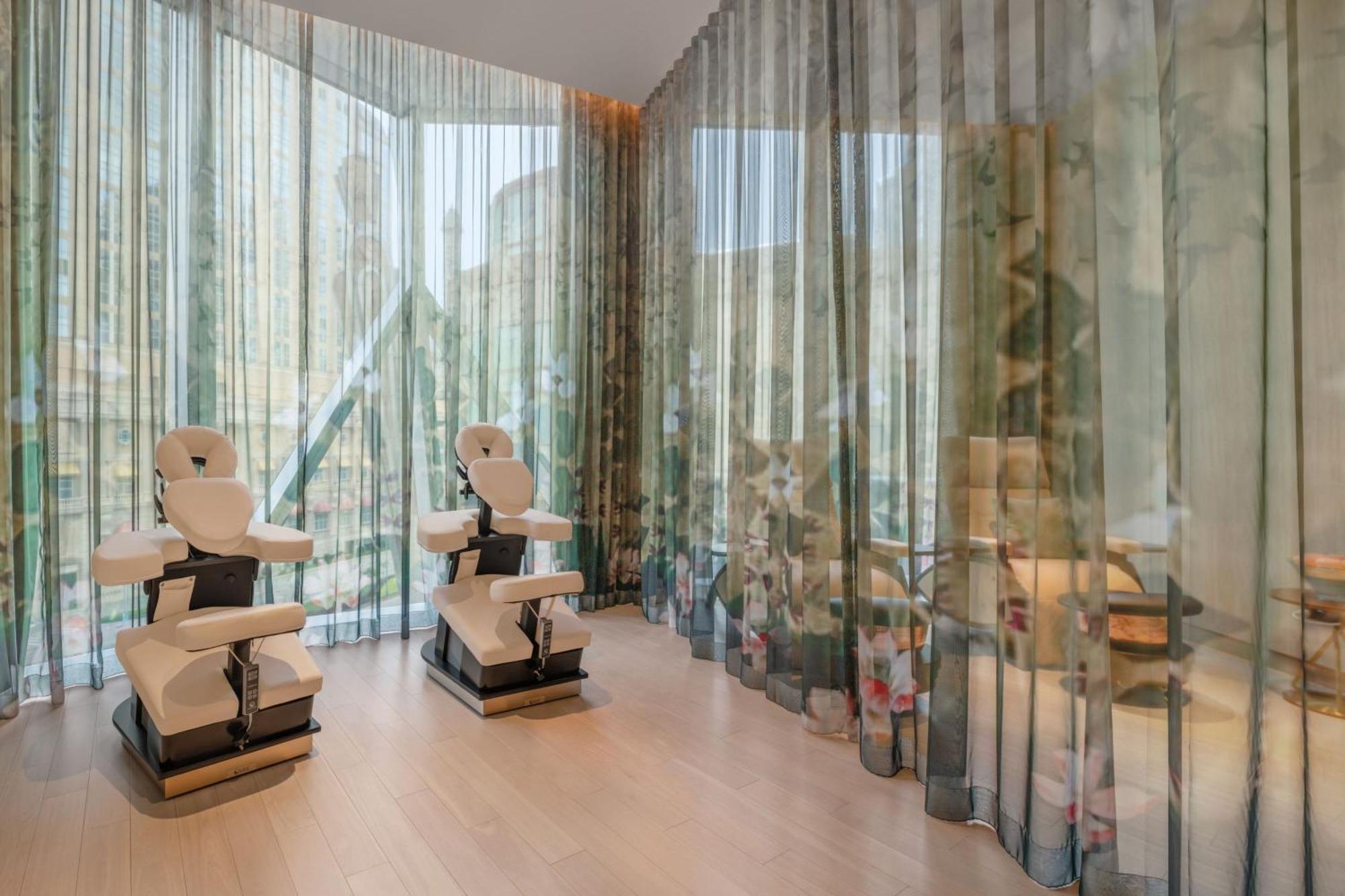 W Macau - Studio City Exterior photo The spa at The Landmark