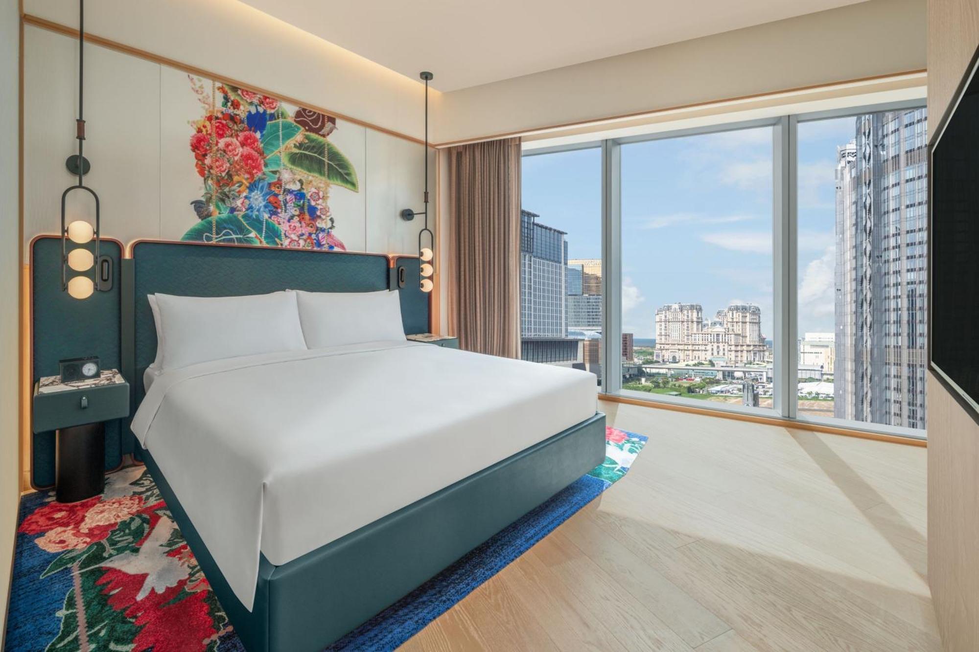 W Macau - Studio City Exterior photo Deluxe Suite