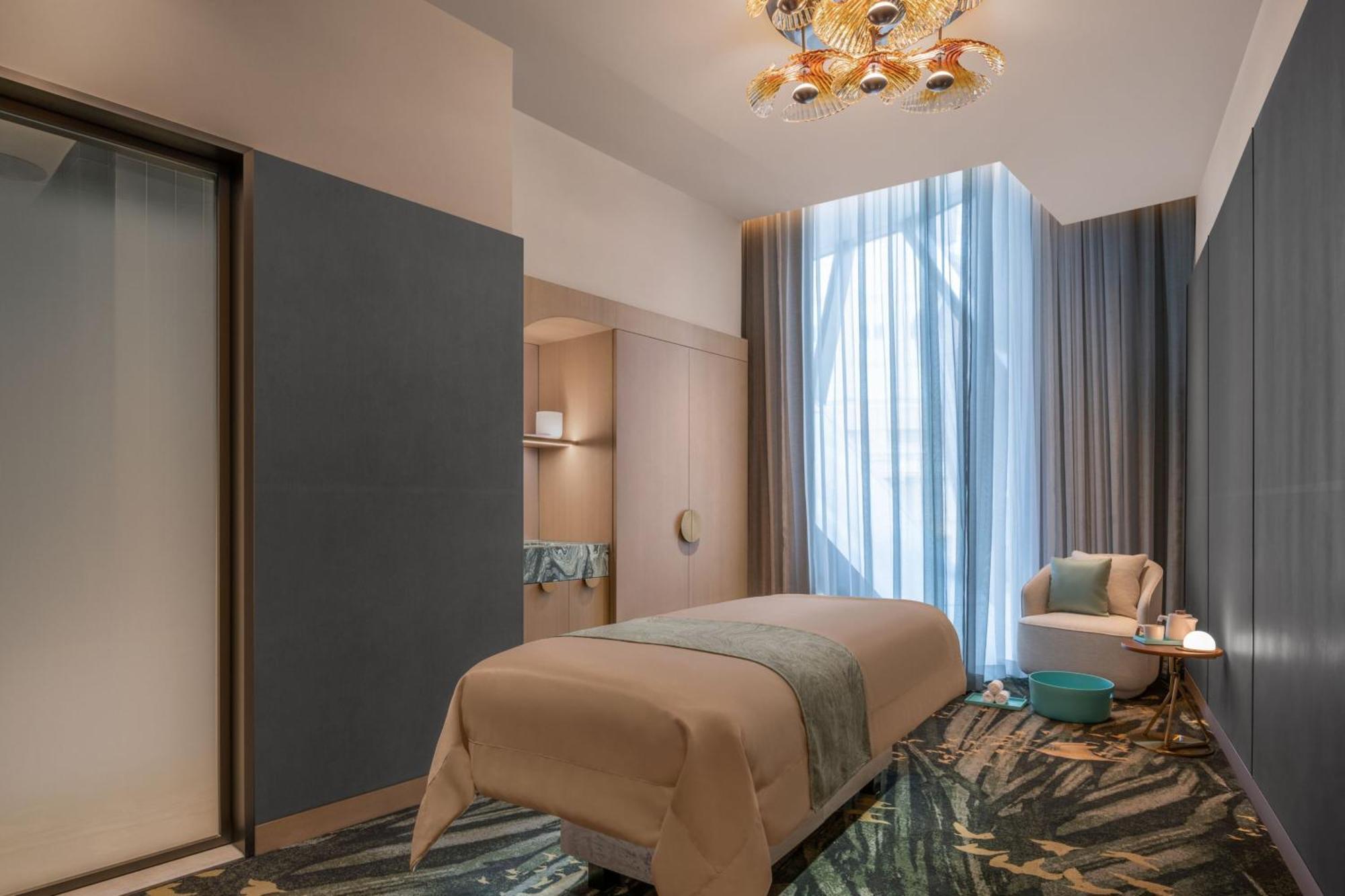 W Macau - Studio City Exterior photo Spa treatment room